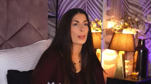 EvaRhea online show from 11-28-25, 03:53