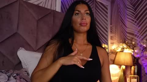 Snapshot of evarhea chatting on 05-22-26, 03:02 EvaRhea online show from 05-22-26, 03:02