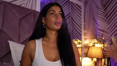 Snapshot of evarhea chatting on 06-04-26, 02:50 EvaRhea online show from 06-04-26, 02:50