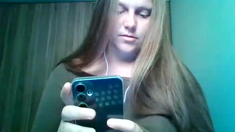 evasapples2026 online show from 06-26-26, 01:26