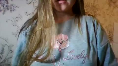 evasapples2026 online show from 06-29-26, 08:31