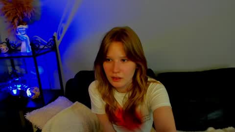 Snapshot of evastevs chatting on 12-08-24, 07:54 Eva online show from 12-08-24, 07:54