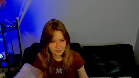 Snapshot of evastevs chatting on 12-13-24, 05:21 Eva online show from 12-13-24, 05:21