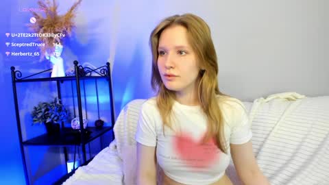 Snapshot of evastevs chatting on 01-04-25, 09:41 Eva online show from 01-04-25, 09:41