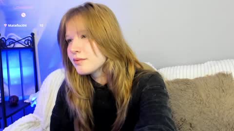 Snapshot of evastevs chatting on 01-12-25, 07:10 Eva online show from 01-12-25, 07:10