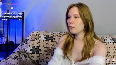 Snapshot of evastevs chatting on 01-18-25, 04:48 Eva online show from 01-18-25, 04:48