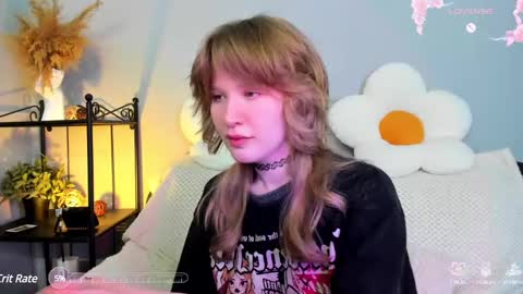 Snapshot of evastevs chatting on 02-13-25, 08:45 Eva online show from 02-13-25, 08:45