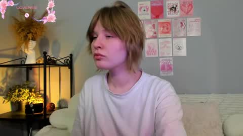 Snapshot of evastevs chatting on 03-09-25, 12:09 Eva online show from 03-09-25, 12:09