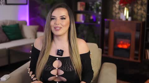 Eva online show from 02-08-25, 03:41