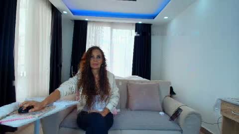 Snapshot of evasweet__ chatting on 05-12-26, 02:58 EVA LUNA online show from 05-12-26, 02:58