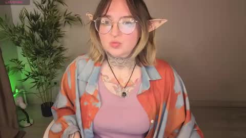 Snapshot of evathewitcher chatting on 06-08-26, 01:39 EvaTheWitcher online show from 06-08-26, 01:39