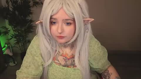 Snapshot of evathewitcher chatting on 06-14-26, 09:33 EvaTheWitcher online show from 06-14-26, 09:33