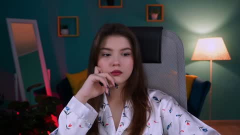 Snapshot of evathopson chatting on 01-28-25, 12:00 Eva  next stream -  - 1600 UTC2000  online show from 01-28-25, 12:00