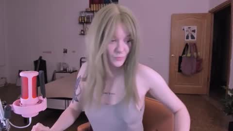      online show from 11-23-25, 03:12