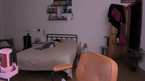      online show from 03-15-26, 06:14