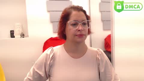 Eva Twiss online show from 10-27-25, 11:47