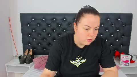 Eva online show from 12-23-24, 06:22