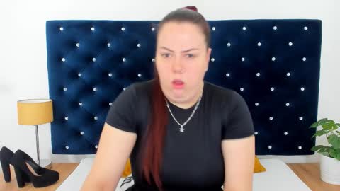 Eva online show from 10-27-25, 06:39