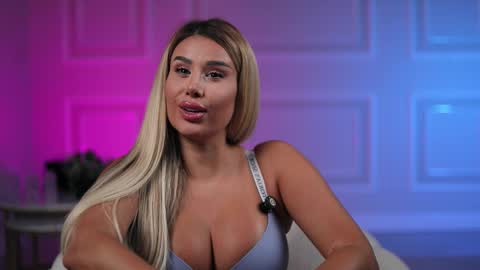 Eva online show from 10-20-25, 06:52