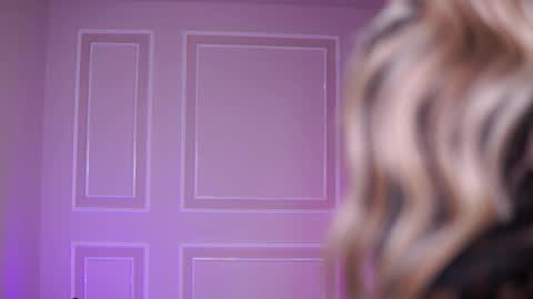 Eva online show from 10-23-25, 07:23