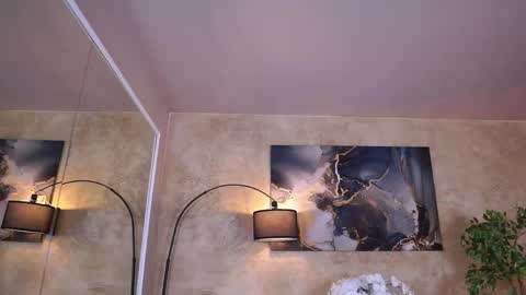 Eva online show from 03-31-26, 09:04