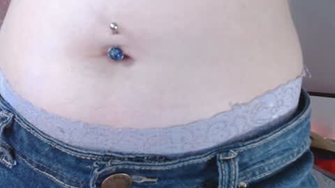 Eve Blue  friends. IG eve blue77 TW EveBlue 1 OF eveblue7 online show from 12-20-24, 03:36