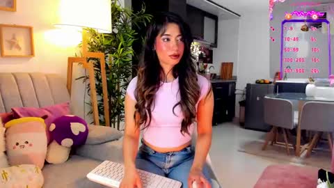 Snapshot of eveekendal_ chatting on 10-08-25, 12:19  Eve  online show from 10-08-25, 12:19