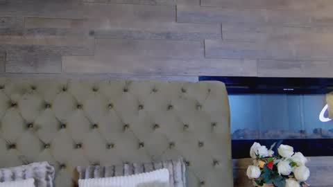 EveHamilton online show from 02-26-25, 10:53