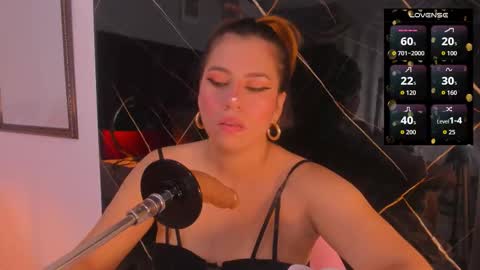 EVELIN online show from 10-26-25, 12:11