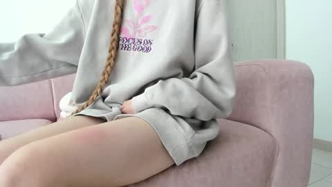 Evelin online show from 04-25-26, 09:01