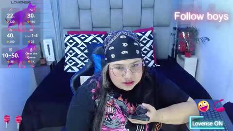 evelin zaens online show from 11-20-25, 04:34