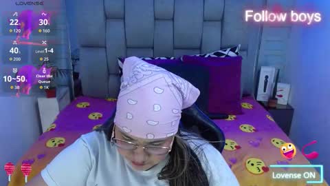 evelin zaens online show from 12-14-25, 04:51