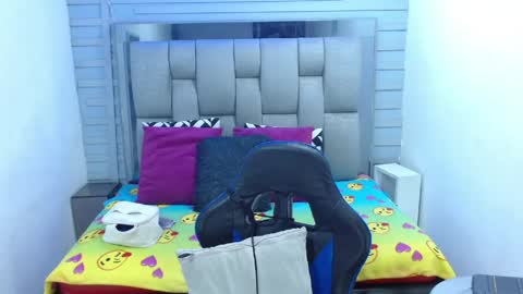 evelin zaens online show from 04-07-26, 03:51