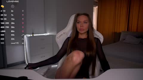 Evelina online show from 04-26-26, 11:41