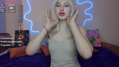 Snapshot of evelinalu chatting on 02-26-25, 05:42 Evelina online show from 02-26-25, 05:42