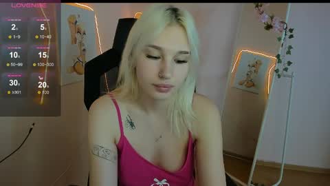 Evelina online show from 05-12-26, 03:03
