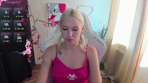Evelina online show from 08-02-26, 01:15