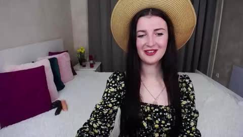 Evelin online show from 11-28-25, 06:49