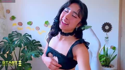 Snapshot of evelyn_chelle chatting on 03-07-25, 03:49 Im Eve or Chelle Next Stream 191224 online show from 03-07-25, 03:49