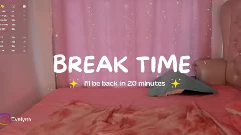 Snapshot of evelyn_evelyn chatting on 03-04-25, 07:22 evelyn evelyn online show from 03-04-25, 07:22