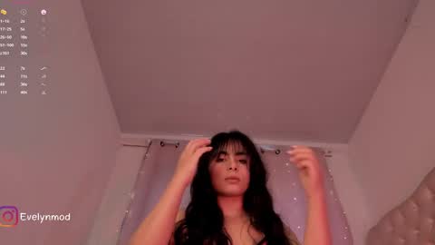 Snapshot of evelyn_evelyn chatting on 03-08-25, 04:17 evelyn evelyn online show from 03-08-25, 04:17