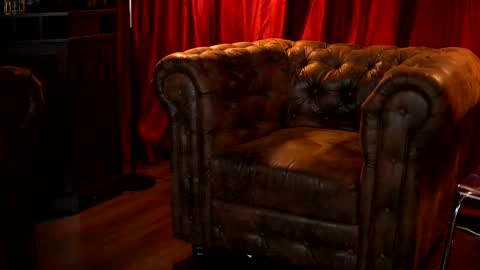 Evelyn online show from 03-11-25, 08:31