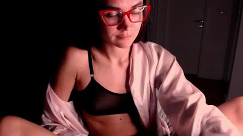 Evelyn online show from 06-18-26, 06:56