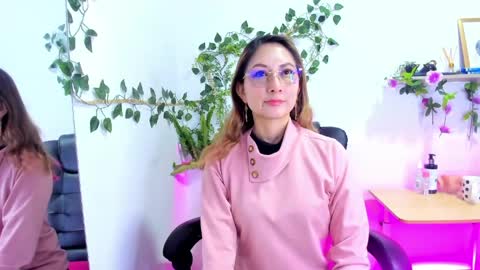 evelyn_miller___ online show from 04-16-26, 06:52