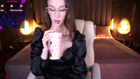 evelyn rush1 online show from 02-27-25, 05:47