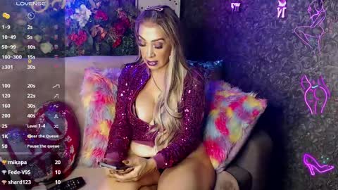 Snapshot of evelynagrey chatting on 01-30-25, 07:39 EvelynaGrey online show from 01-30-25, 07:39