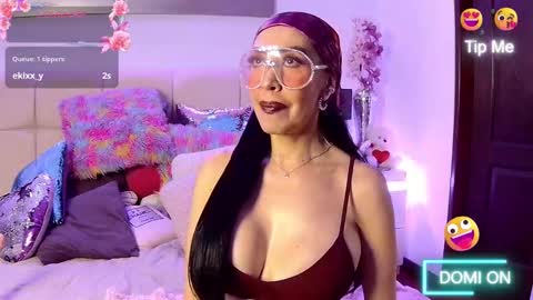 Snapshot of evelynagrey chatting on 11-25-25, 11:43 EvelynaGrey online show from 11-25-25, 11:43