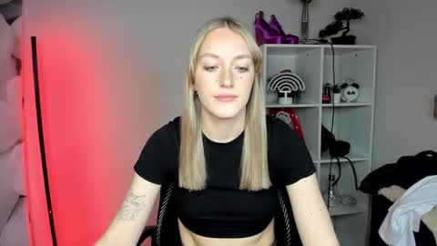 evelynblond online show from 02-03-26, 02:00