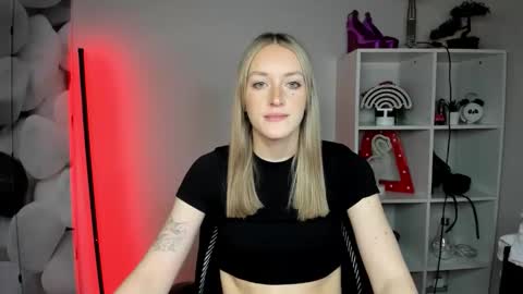 evelynblond online show from 02-09-26, 01:37