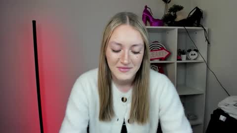 evelynblond online show from 03-20-26, 01:38